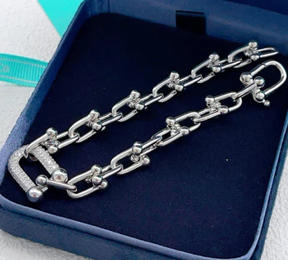 [Veyra Jewelry] TF HORSESHOE BUCKLE DIAMOND BRACELET