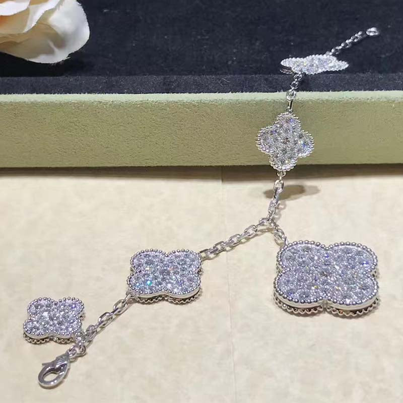 ¡®Veyra Jewelry¡¯CLOVER 6 MOTIFS SILVER DIAMOND BRACELET