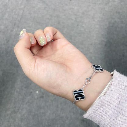¡®Veyra Jewelry¡¯CLOVER 5 MOTIF VEINED ONYX BRACELET SILVER