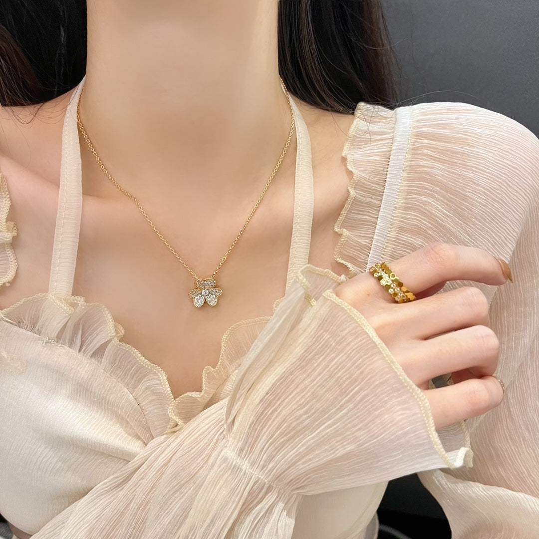 ¡®Veyra Jewelry¡¯FLOWER DIAMOND NECKLACE