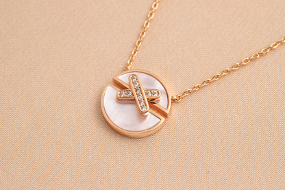 ¡®Veyra Jewelry¡¯JEUX DE PINK GOLD DIAMOND NECKLACE
