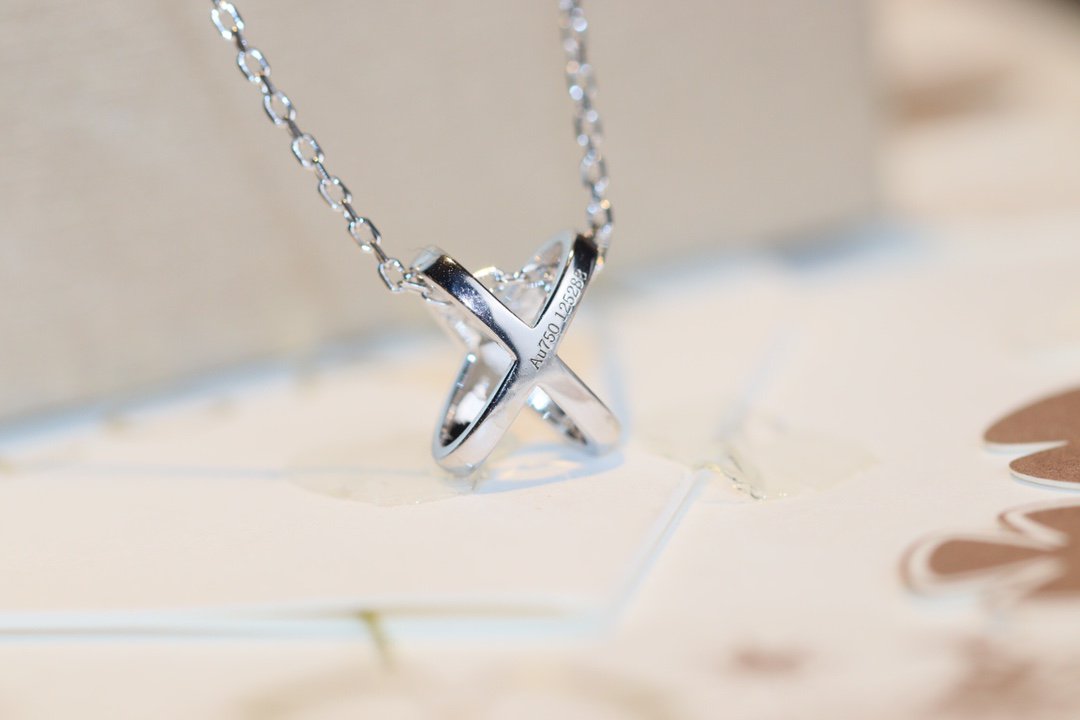 ¡®Veyra Jewelry¡¯JEUX DE DIAMOND NECKLACE