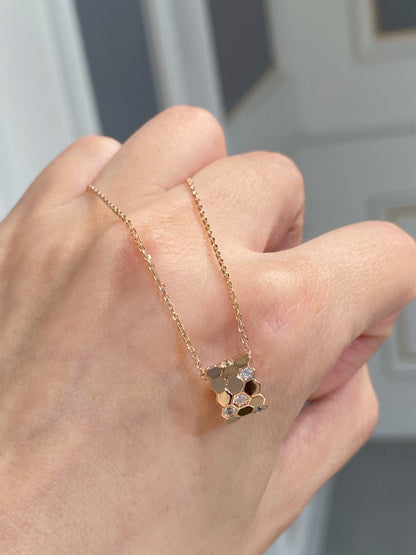 ¡®Veyra Jewelry¡¯BEE LOVE DIAMOND NECKLACE