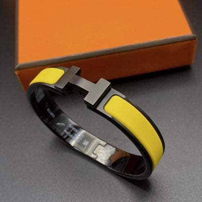 ¡®Veyra Jewelry¡¯CLIC HM SO BLACK YELLOW BRACELET
