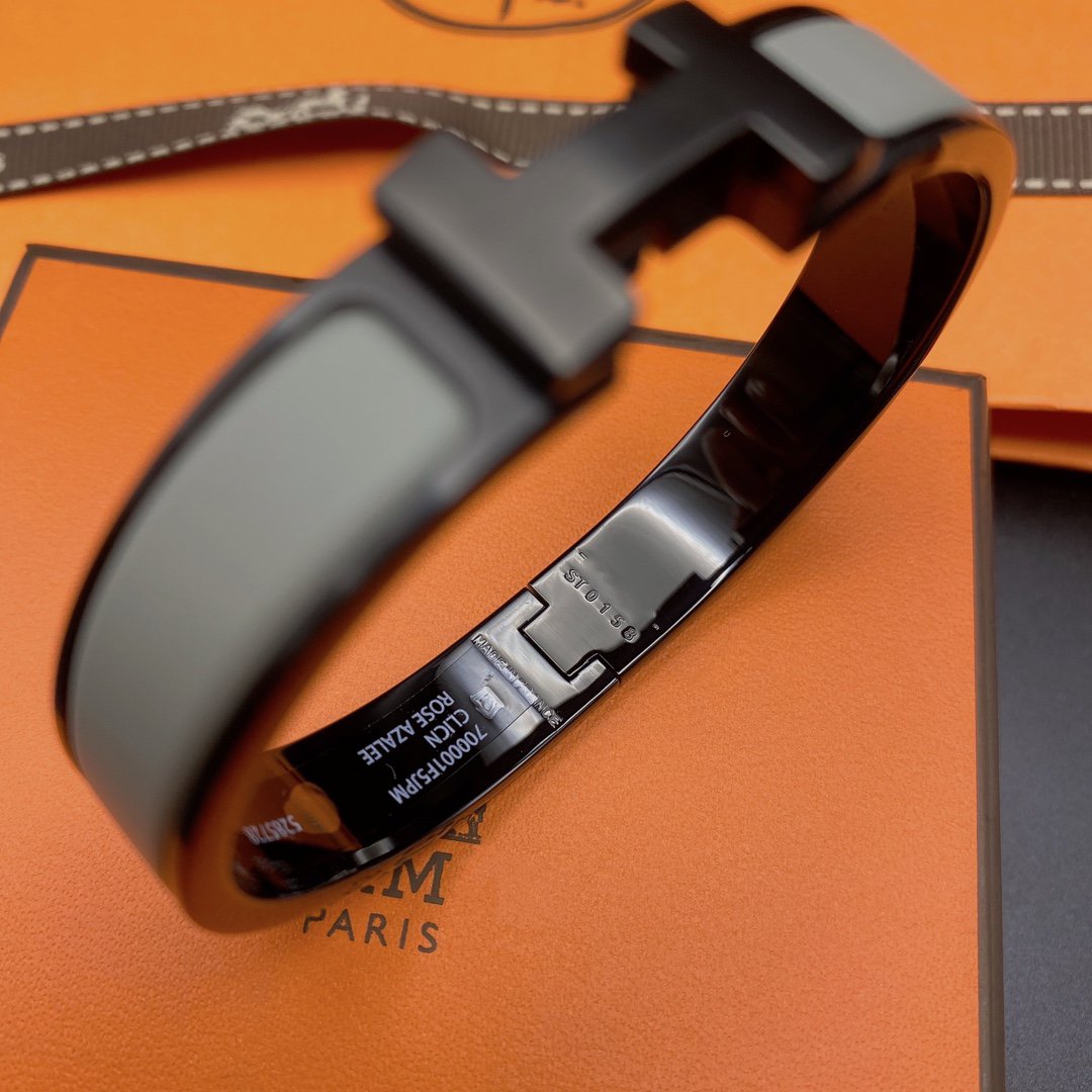 ¡®Veyra Jewelry¡¯CLIC HM SO BLACK GREY BRACELET