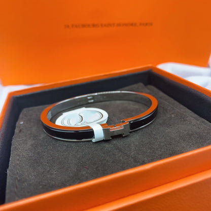 ¡®Veyra Jewelry¡¯CLASSIC HM CLIC BLACK 8MM ENAMEL BRACELET