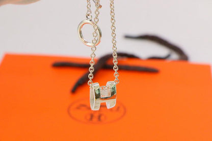¡®Veyra Jewelry¡¯HM NECKLACE H LETTER OVAL SERIES
