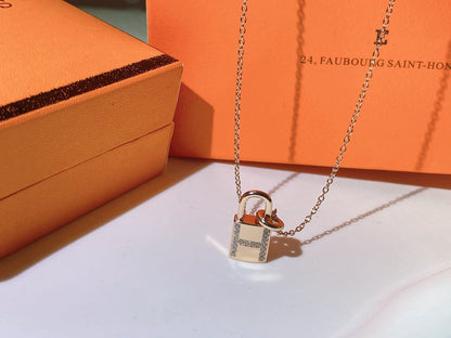 ¡®Veyra Jewelry¡¯HM ADVANCED NICHE LOCK HEAD NECKLACE DIAMONDS
