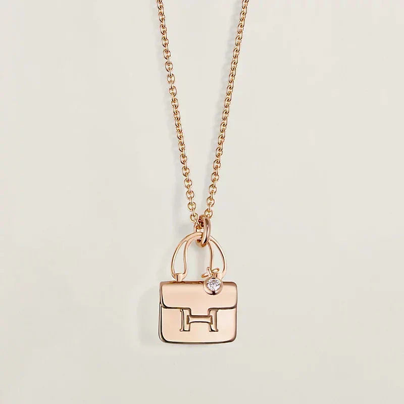 ¡®Veyra Jewelry¡¯AMULETTE PEDANT ROSE GOLD NECKLACE