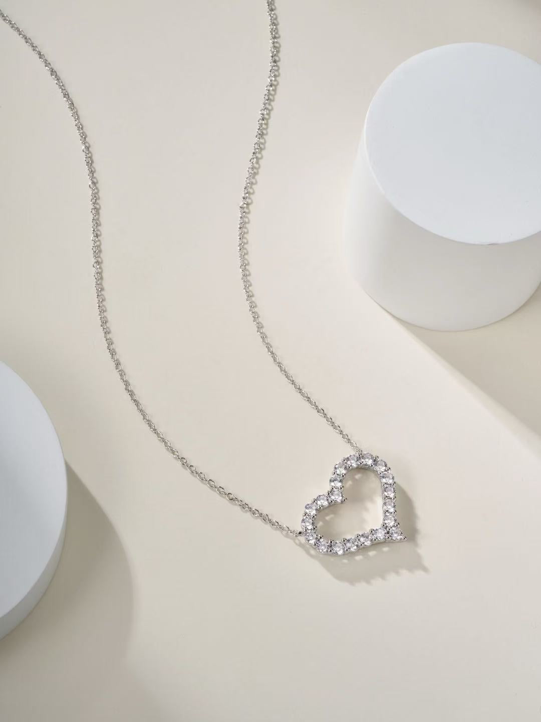 [Veyra Jewelry]T Family Heart Necklace