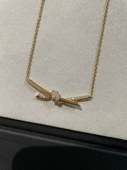 [Veyra Jewelry]T House Diamond-Studded Knot Necklace