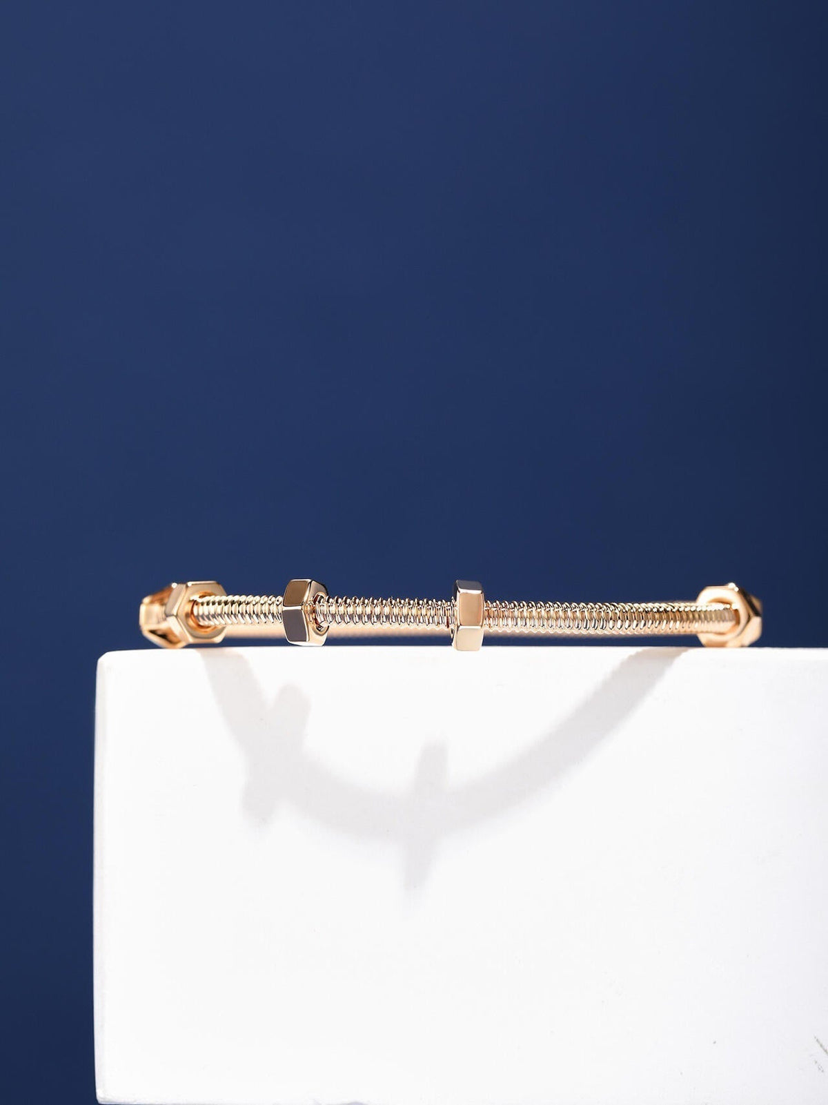 [¡®Veyra Jewelry¡¯]CT THREADED BRACELET