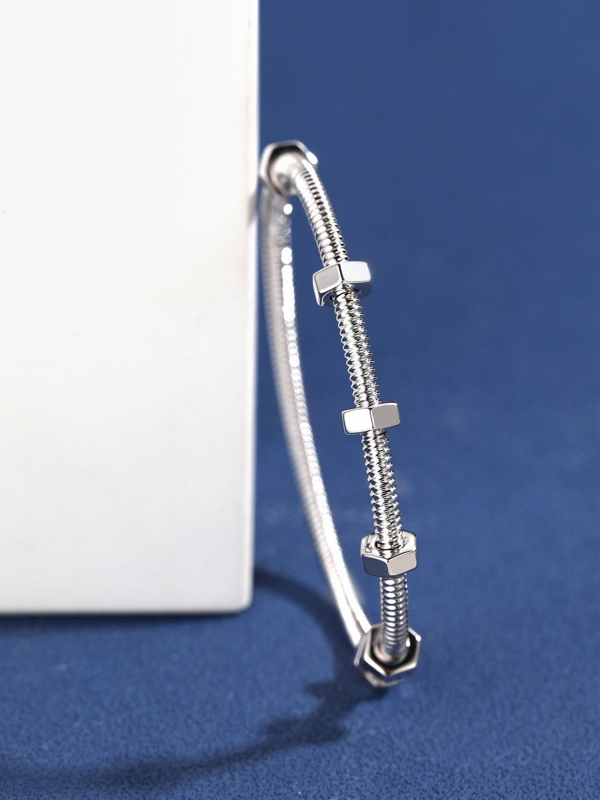 [¡®Veyra Jewelry¡¯]CT THREADED BRACELET