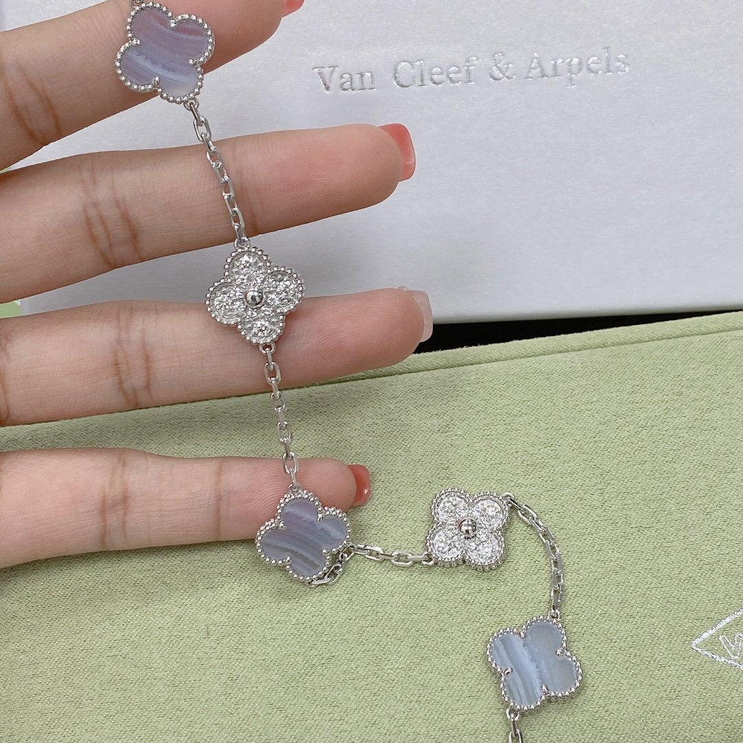 [Veyra Jewelry]New  CLOVER 5 MOTIF PURPLE CHALCEDONY BRACELET COLLECTION