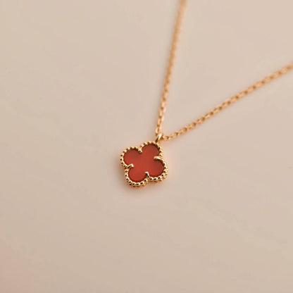 ¡®Veyra Jewelry¡¯CLOVER MINI 9.5MM WHITE CARNELIANS NECKLACE