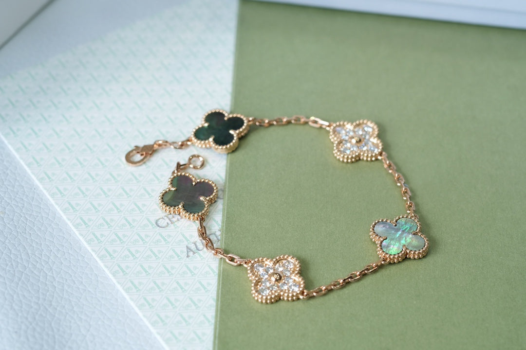 [Veyra Jewelry]New CLOVER 5 MOTIF GRAY MOP BRACELET COLLECTION