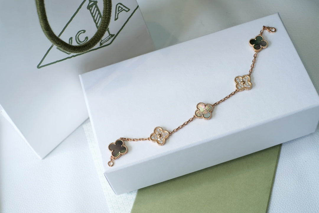 [Veyra Jewelry]New CLOVER 5 MOTIF GRAY MOP BRACELET COLLECTION