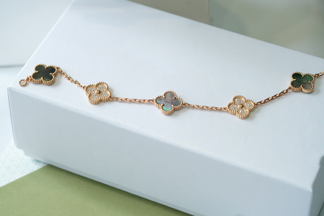 [Veyra Jewelry]New CLOVER 5 MOTIF GRAY MOP BRACELET COLLECTION