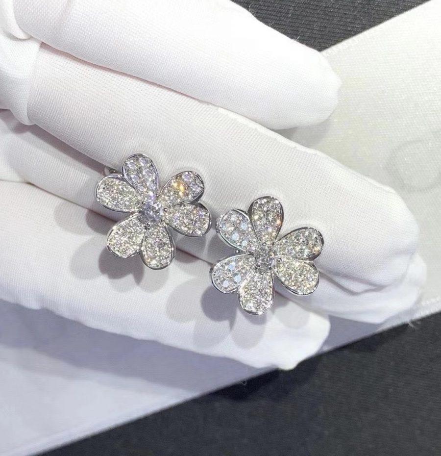 ¡®Veyra Jewelry¡¯FRIVOLE SILVER FLOWER DIAMOND EARRINGS