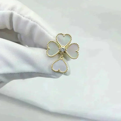 ¡®Veyra Jewelry¡¯SWEET CLOVER WHITE MOP RING