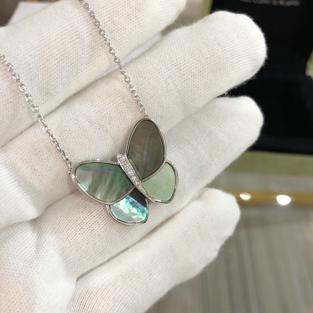 ¡®Veyra Jewelry¡¯LARGE BUTTERFLY SILVER PENDANT DIAMOND NECKLACE