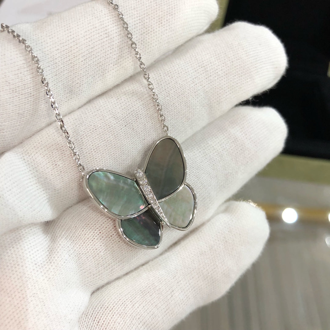 ¡®Veyra Jewelry¡¯LARGE BUTTERFLY SILVER PENDANT DIAMOND NECKLACE