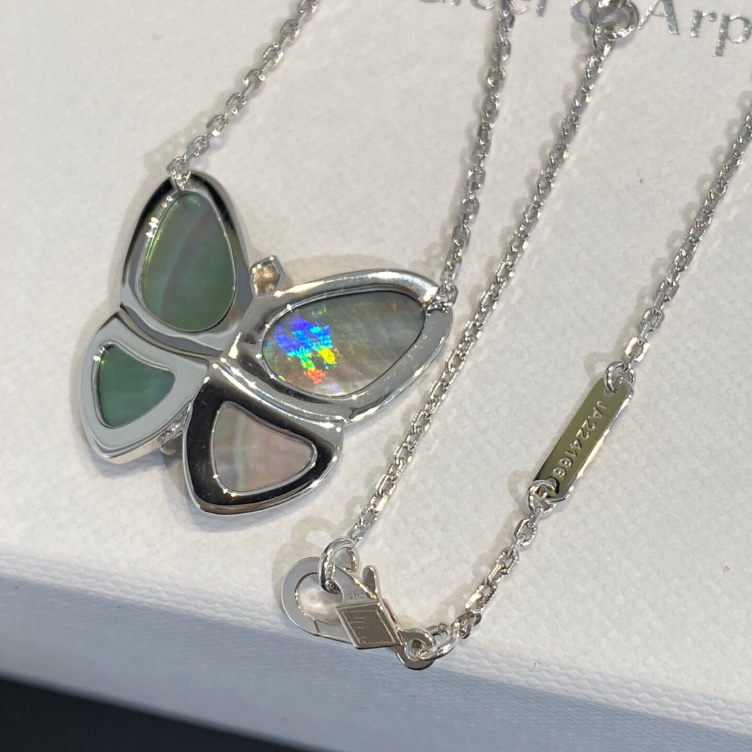 ¡®Veyra Jewelry¡¯LARGE BUTTERFLY SILVER PENDANT DIAMOND NECKLACE